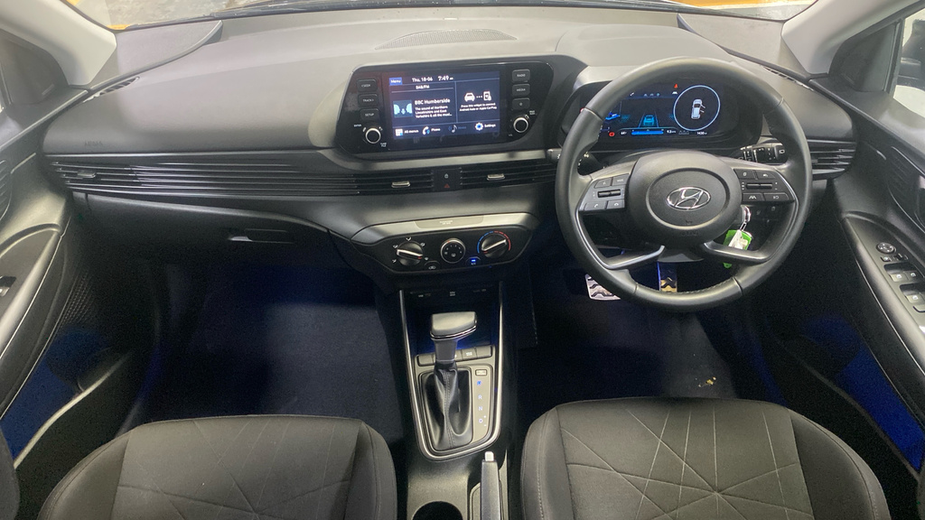 Hyundai Bayon 1.0 Tgdi 48V Mhev Se Connect Dct Black #4