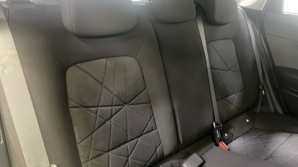 Hyundai Bayon 1.0 Tgdi 48V Mhev Se Connect Dct Black #6
