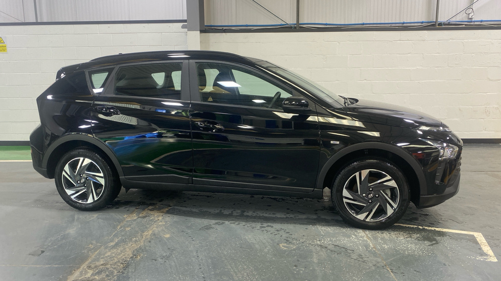 Hyundai Bayon 1.0 Tgdi 48V Mhev Se Connect Dct Black #3