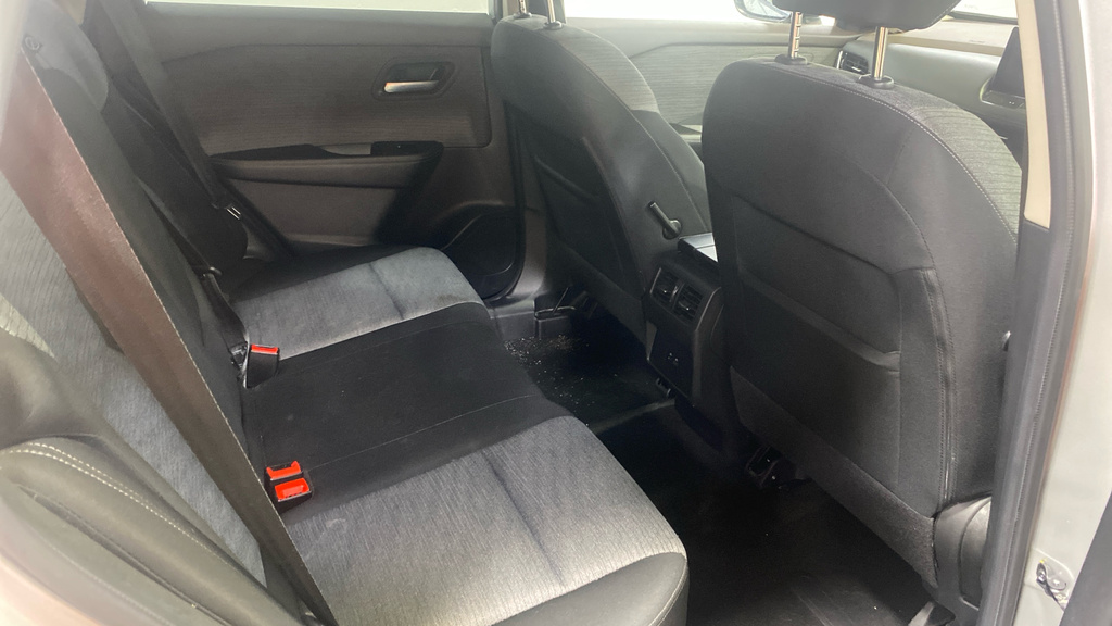 Nissan X-Trail 1.5 Mhev 163 N-connecta Xtronic Silver #5