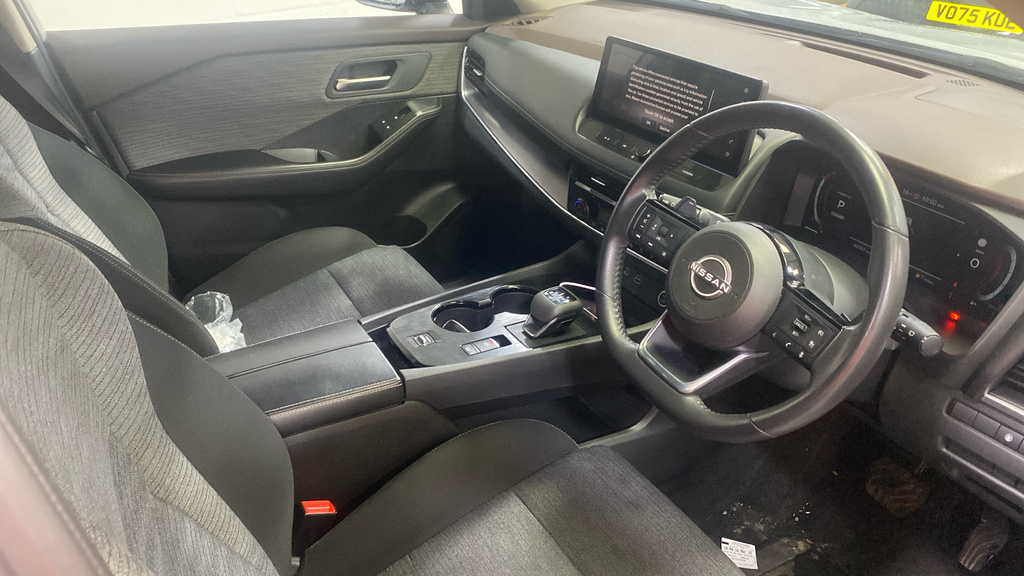 Nissan X-Trail 1.5 Mhev 163 N-connecta Xtronic Silver #4