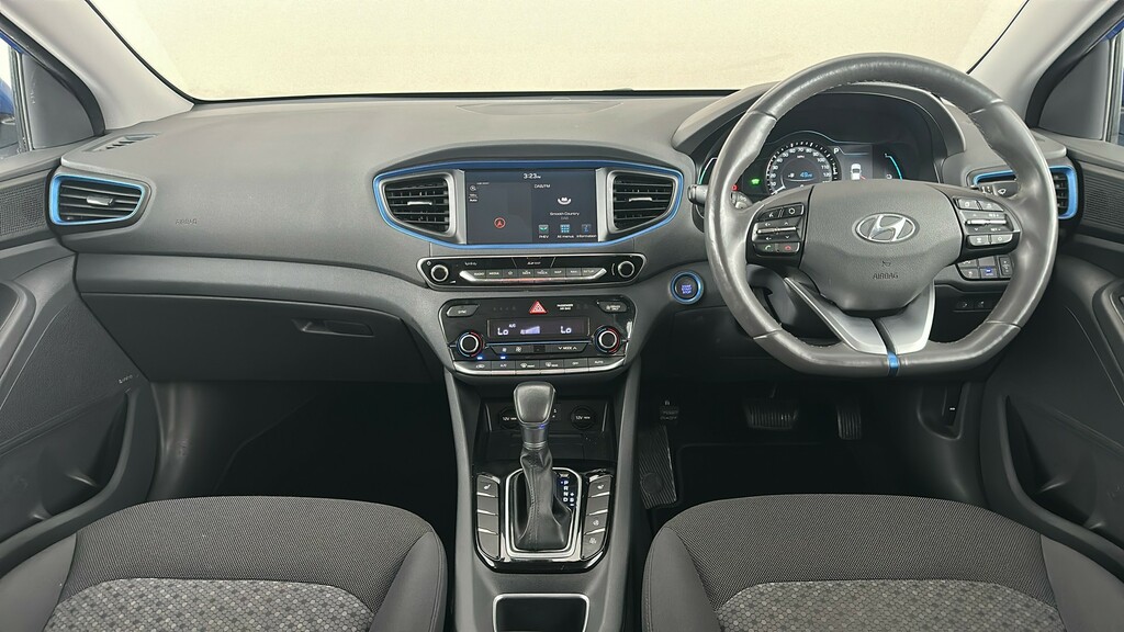 Hyundai Ioniq Premium White #13