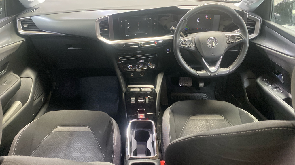 Vauxhall Mokka-e 100Kw Se Premium 50Kwh Black #6