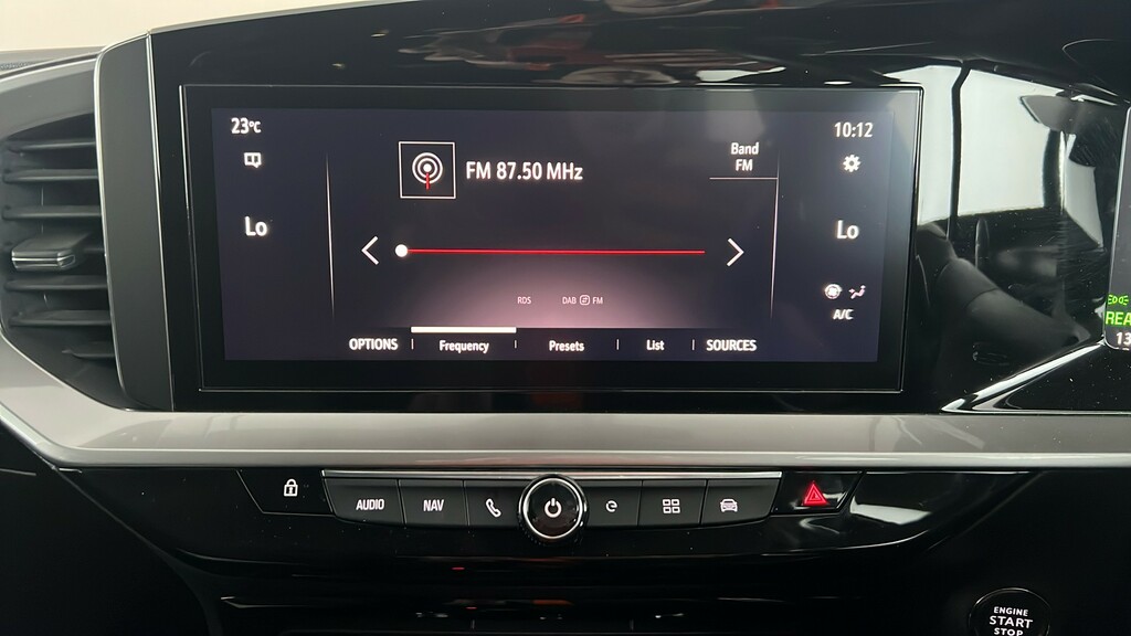 Vauxhall Mokka-e 50Kwh Elite Nav Premium Suv White #16