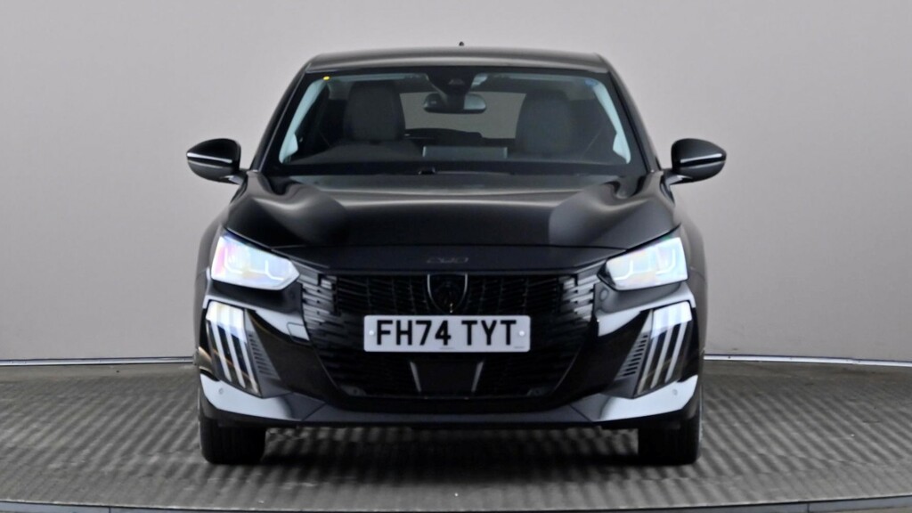 Peugeot 208 1.2 Puretech 100 Allure Black #2