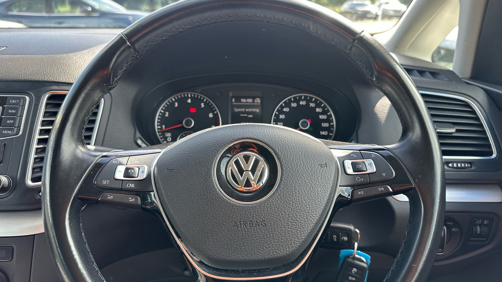 Volkswagen Sharan Sharan White #19