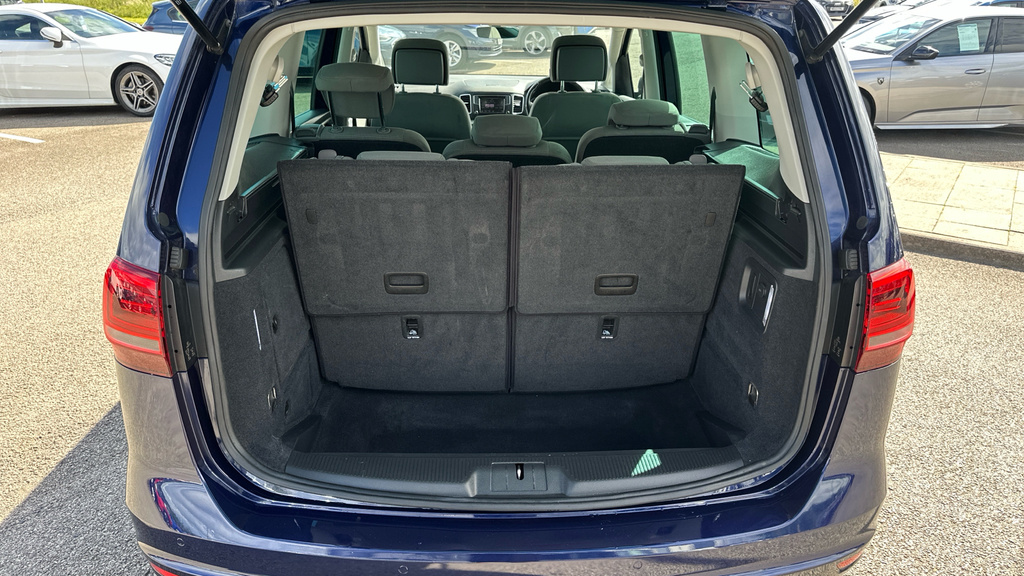 Volkswagen Sharan Sharan White #29