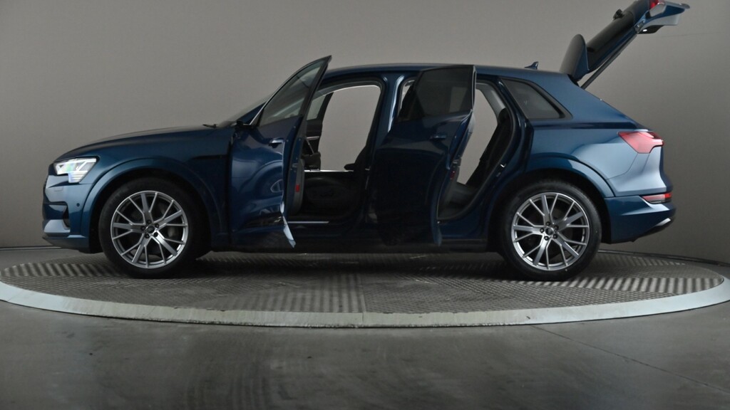 Audi E-tron Sport 50 Quattro 230,00 Kw Black #10