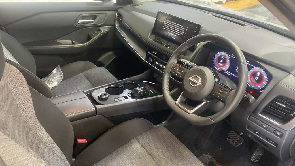 Nissan X-Trail 1.5 E-power E-4orce 213 N-connecta 7Seat Silver #4