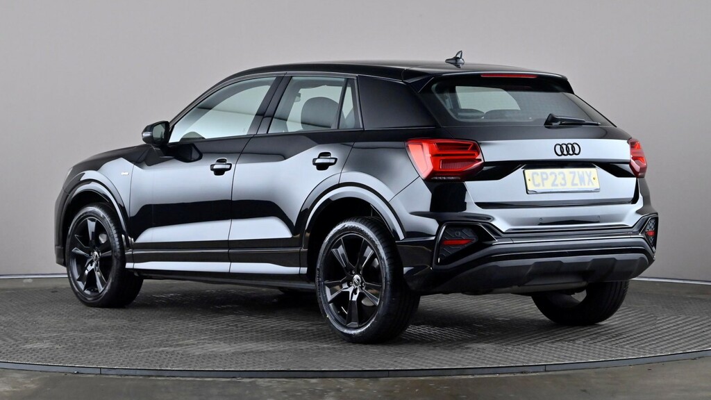 Audi Q2 35 Tfsi S Line S Tronic Black #4