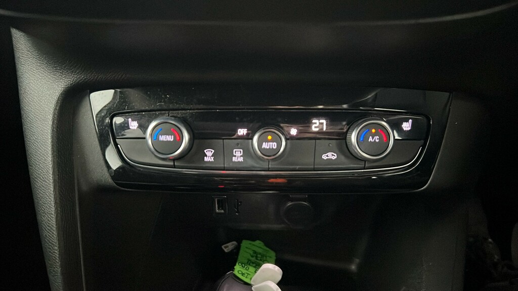 Vauxhall Corsa-e Corsa E Elite Nav Premium Orange #24