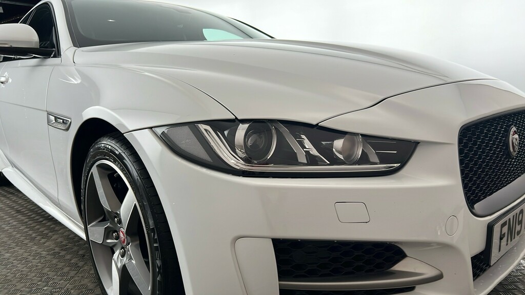 Jaguar XE 2.0 R-sport 198 Bhp Red #20