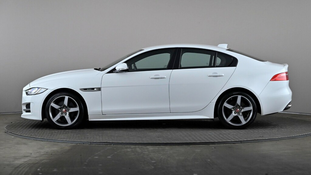 Jaguar XE 2.0 Ingenium R-sport White #3