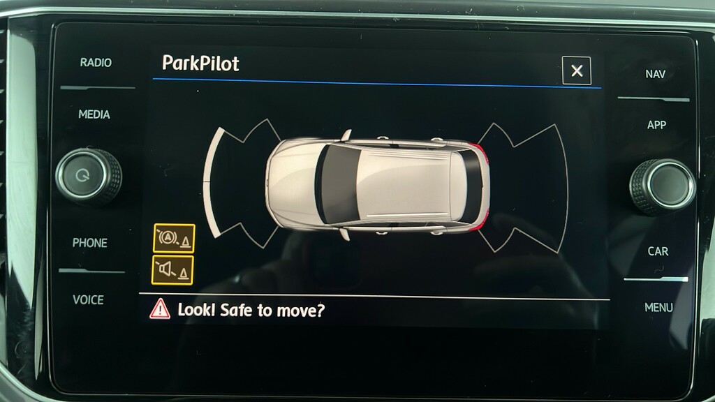 Volkswagen T-Roc 1.6 Tdi Se White #23