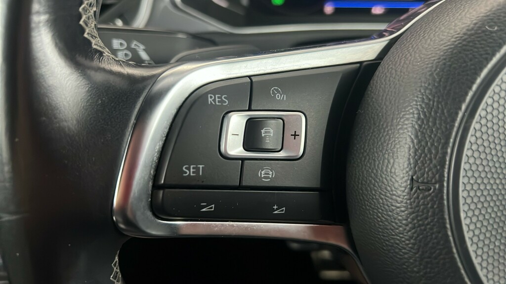 Volkswagen T-Roc 1.6 Tdi Se White #25