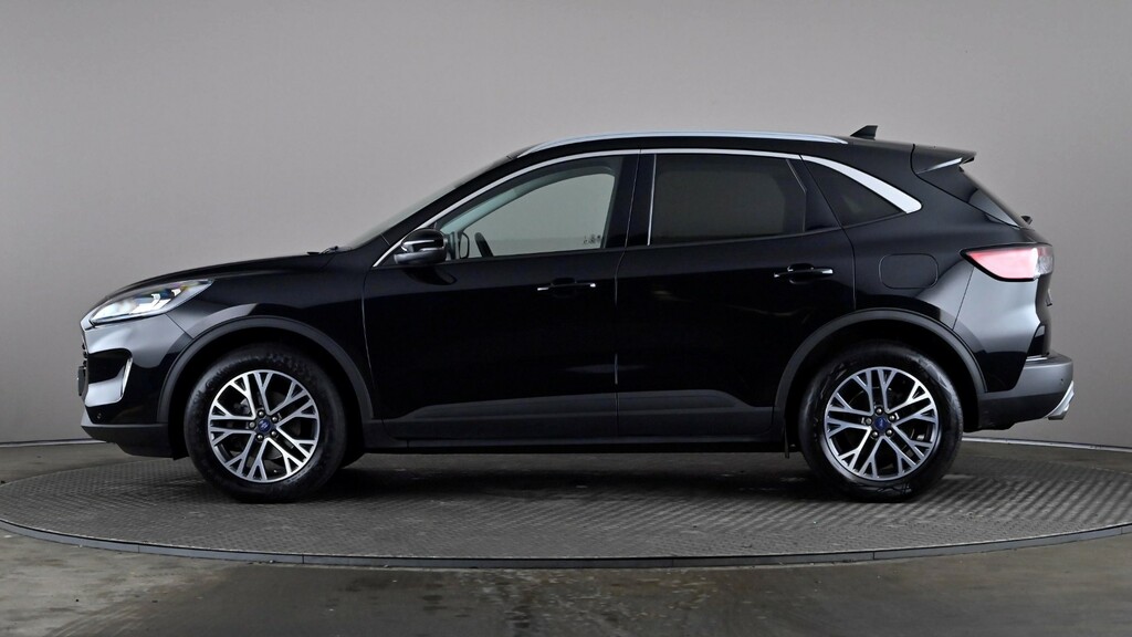 Ford Kuga 1.5 Ecoboost 150 Titanium Edition Black #3