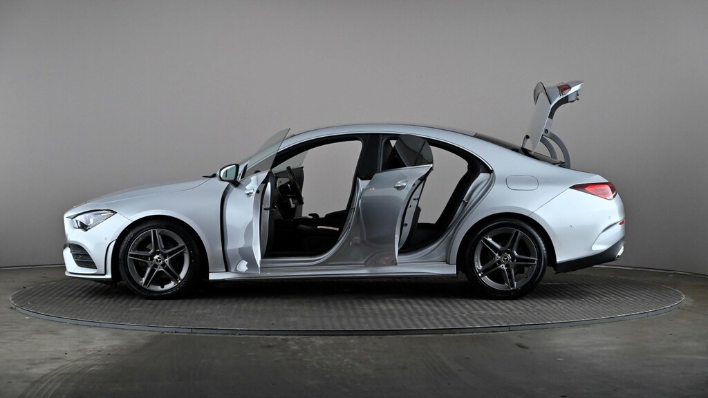 Mercedes-Benz CLA Class Cla 180 Amg Line Premium Tip White #9