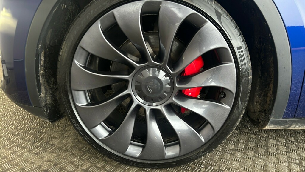 Tesla Model Y Suv Rwd 346 Ps White #19