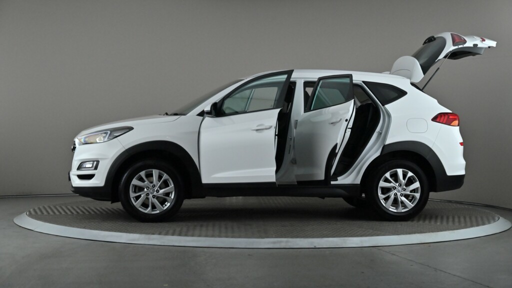 Hyundai Tucson Se Nav White #9