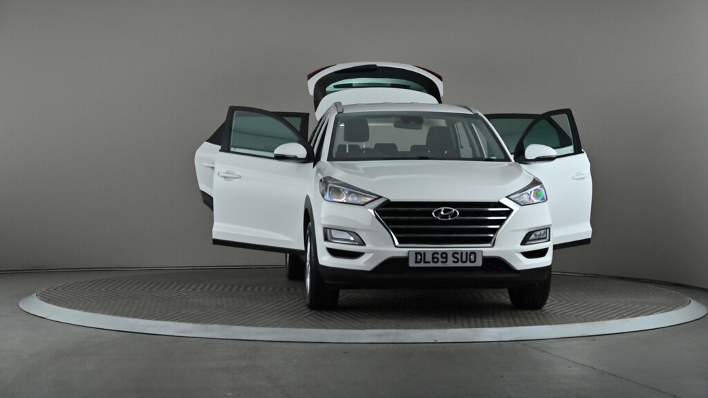 Hyundai Tucson Se Nav White #8