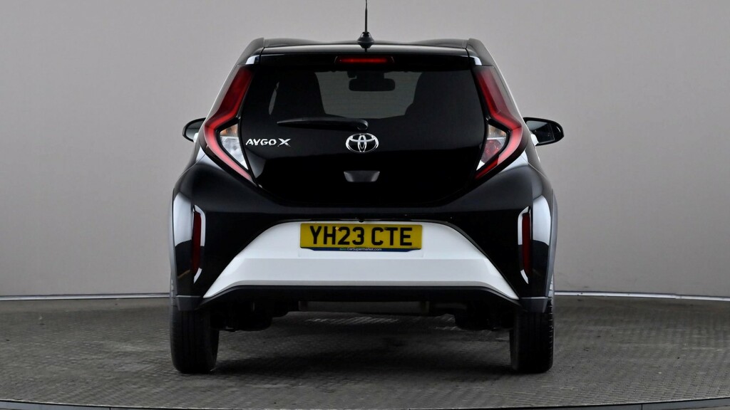 Toyota Aygo X 1.0 Vvt-i Edge White #5