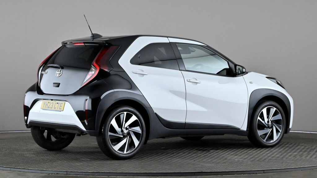 Toyota Aygo X 1.0 Vvt-i Edge White #6