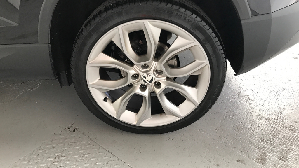 Skoda Karoq Se Grey #11