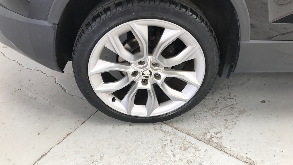 Skoda Karoq Se Grey #9