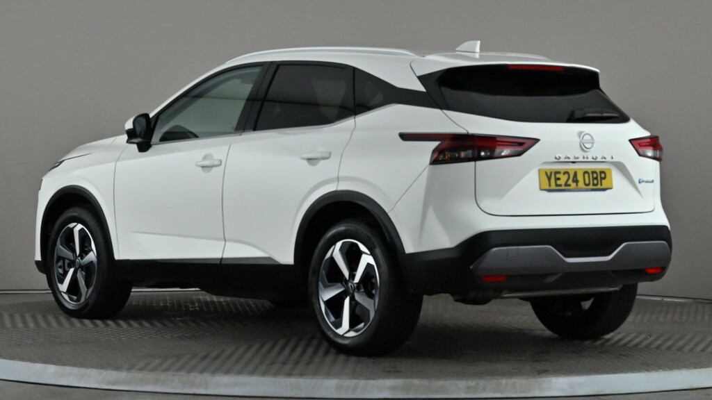 Nissan Qashqai 1.5 E-power N-connecta Glass Roof White #4