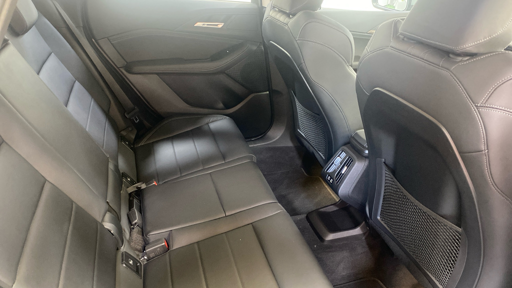 BMW 2 Series Active Tourer 220I Mht Luxury Dct Grey #4