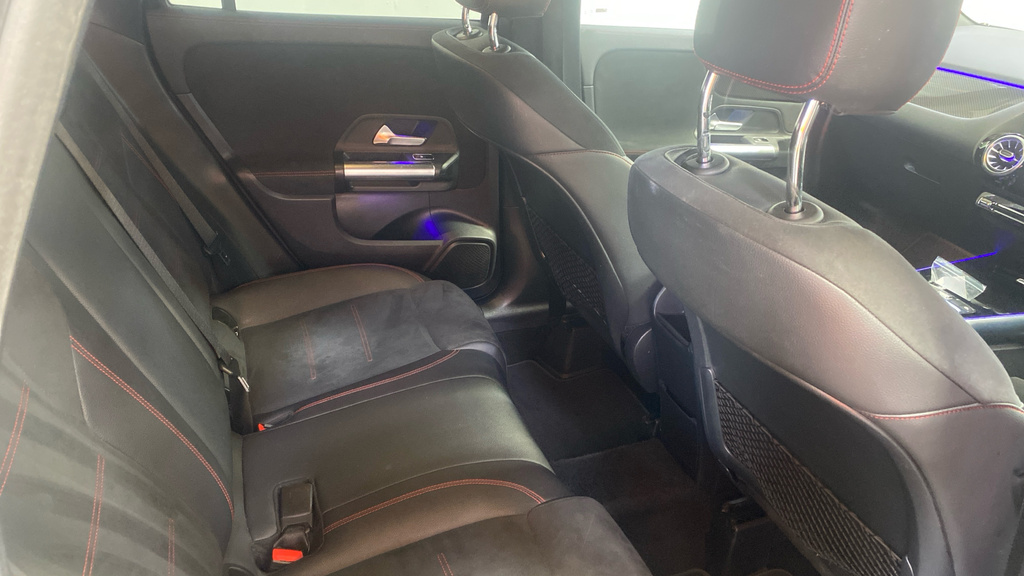 Mercedes-Benz GLA Class Gla 200 Amg Line Executive Black #5