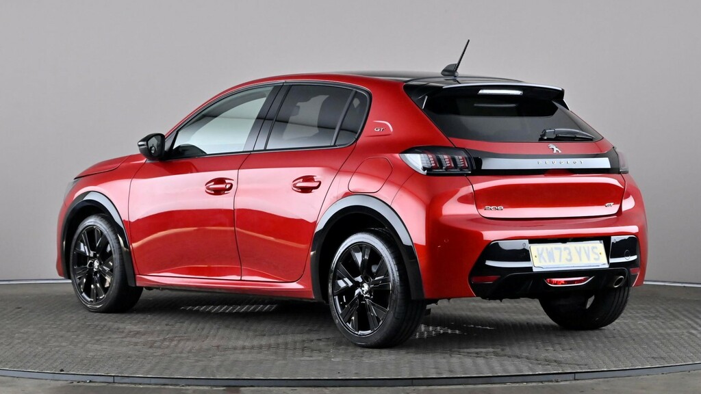 Peugeot 208 Allure Premium Red #4