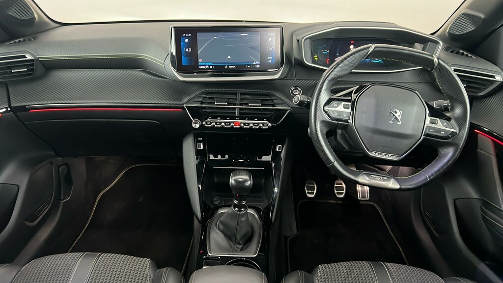 Peugeot 208 Allure Premium Red #13