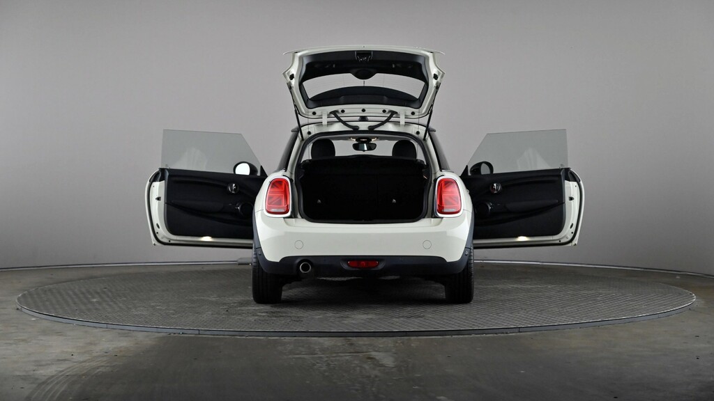 Mini Hatch Cooper Euro 6 3-Door Black #11