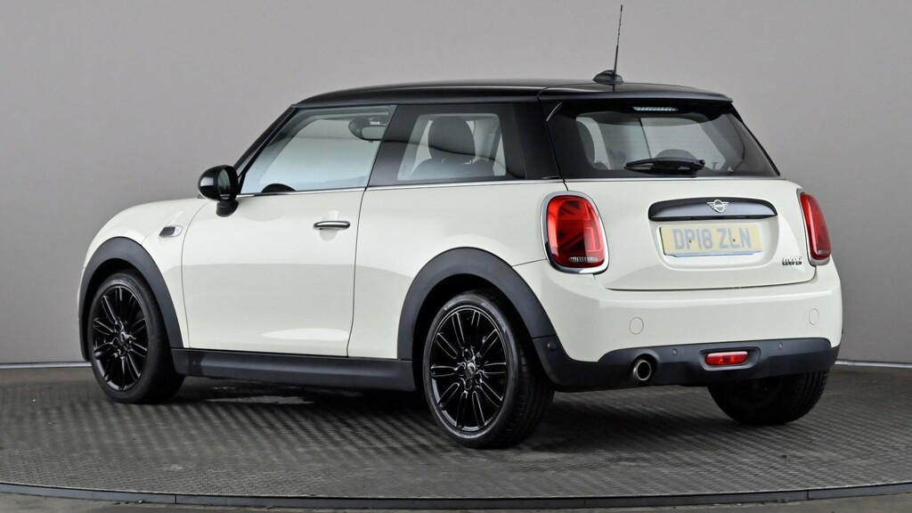 Mini Hatch 1.5 Cooper II White #4