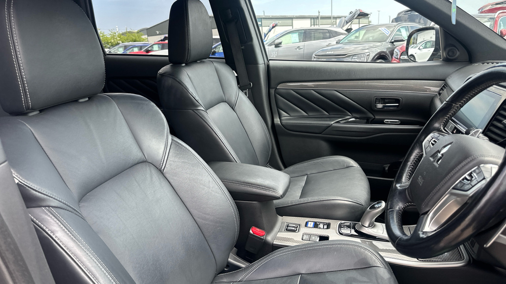 Mitsubishi Outlander H Twinmotor Juro Grey #25