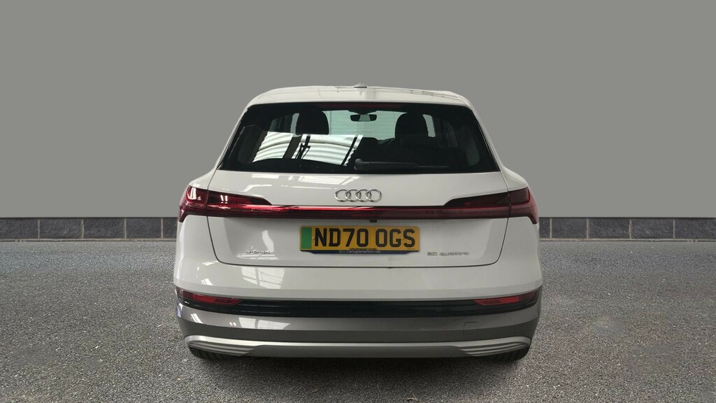 Audi E-tron 230Kw 50 Quattro 71Kwh Technik White #5