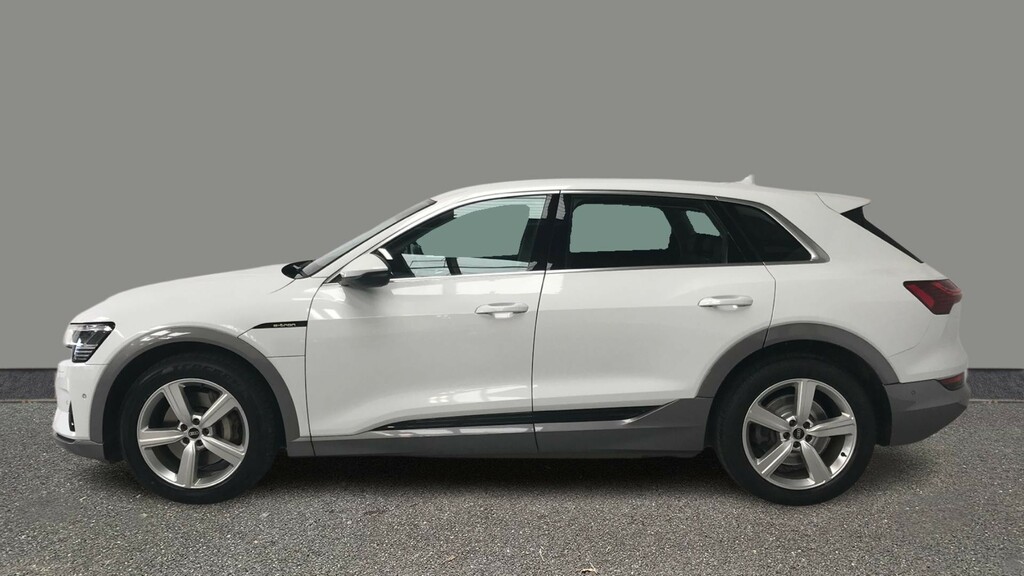 Audi E-tron 230Kw 50 Quattro 71Kwh Technik White #3