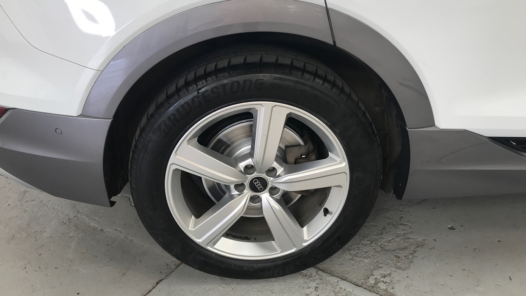 Audi E-tron 300Kw 55 Quattro 95Kwh S Line Grey #9