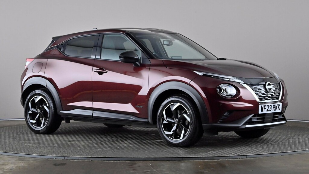 Nissan Juke 1.6 Hybrid N-connecta Red