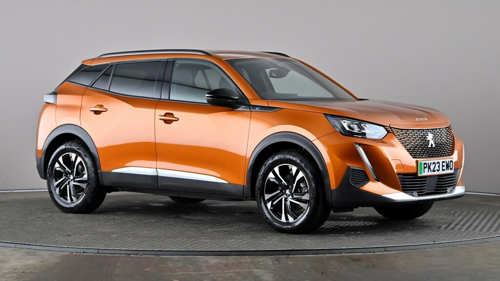 Peugeot e-2008 100Kw Allure Premium 50Kwh Orange