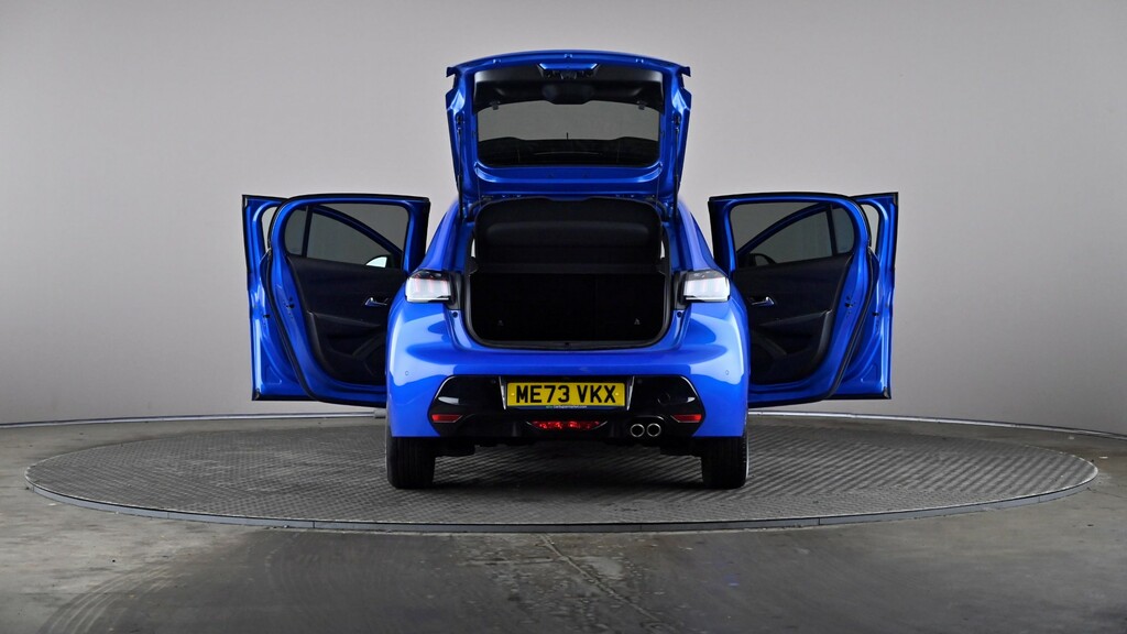 Peugeot 208 Gt Black #11
