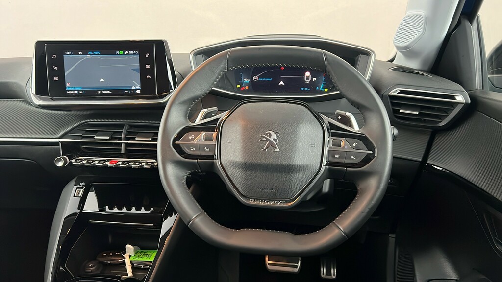 Peugeot 208 Gt Black #14