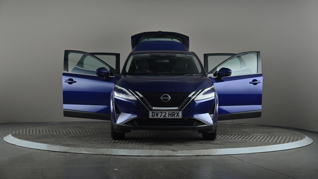 Nissan Qashqai Hatchback Red #6