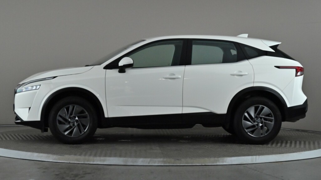 Nissan Qashqai 1.3 Dig-t Mh Acenta Premium DS23JHH White #3