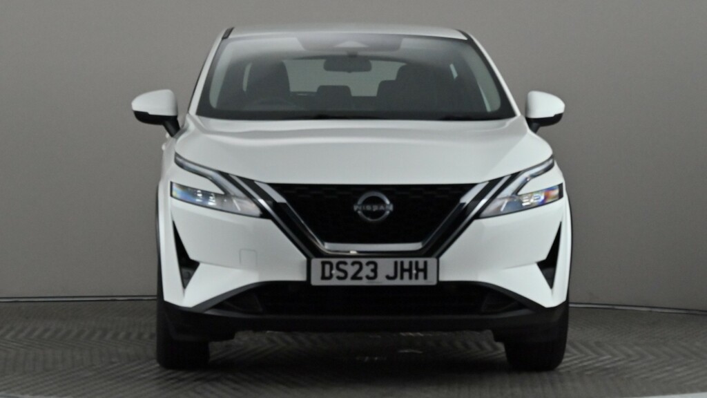 Nissan Qashqai 1.3 Dig-t Mh Acenta Premium DS23JHH White #2