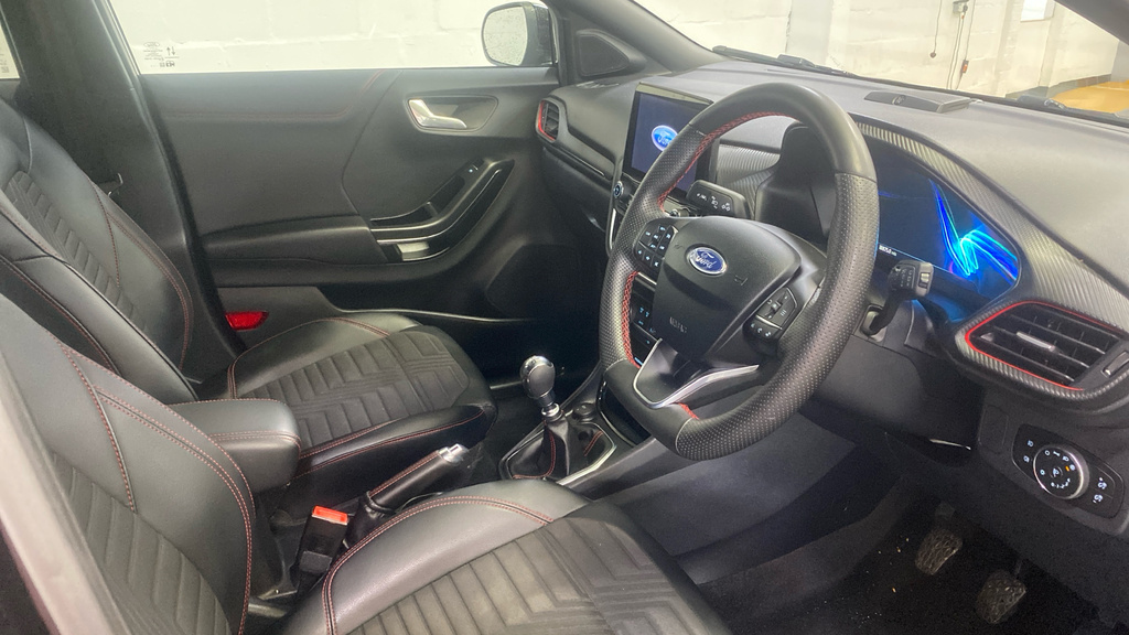 Ford Puma 1.0 Ecoboost Hybrid Mhev Titanium Black #4