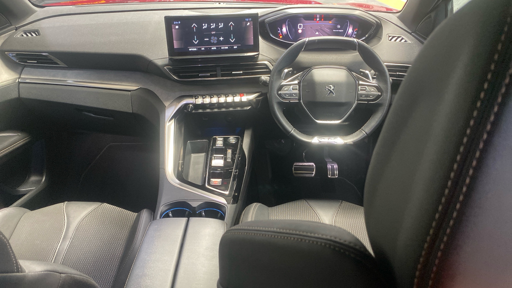 Peugeot 3008 1.2 Puretech Active Premium Eat8 Black #6