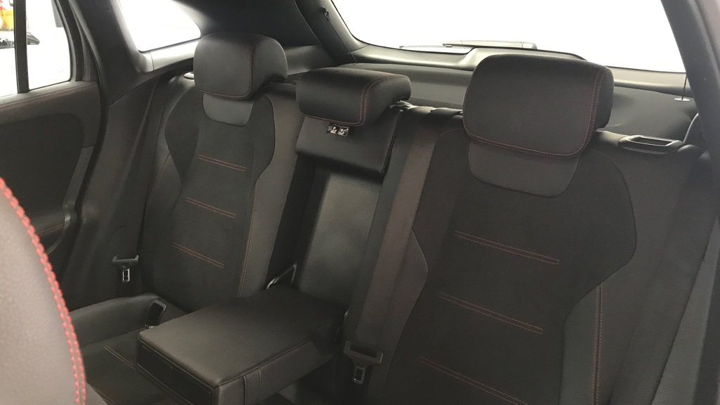 Mercedes-Benz EQA Eqa 250 140Kw Amg Line 66.5Kwh Silver #24
