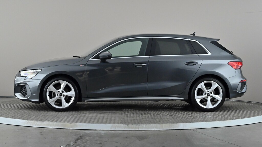 Audi A3 Audi Saloon Black Edition 35 Tfsi 150 Ps S Tronic Black #3